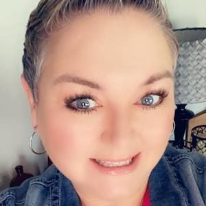 Meet your Posher, Shelly